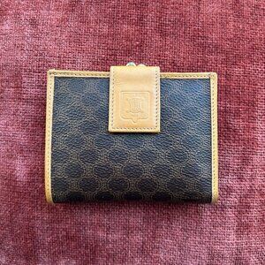 CELINE Macadam Kiss Lock Compact Wallet Brown Tan  💼